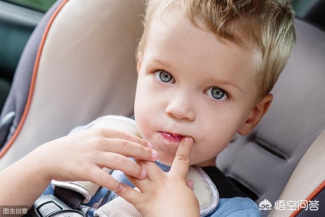 幼儿口腔期未得到满足，在6岁左右出现吃手指现象，该怎么做？