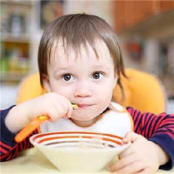 孩子在学校吃饭的习惯为什么和家里不一样？